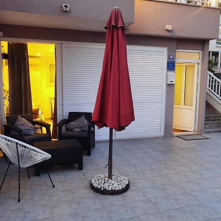 Nessa & Meli Apartment Макарска Екстериор снимка