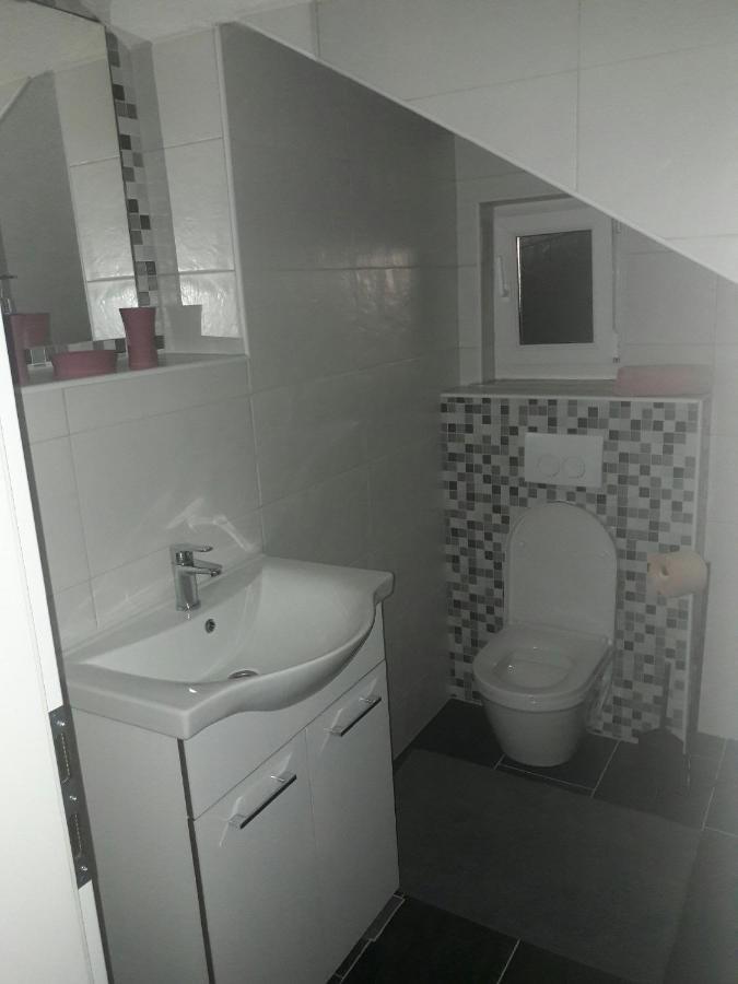 Nessa & Meli Apartment Макарска Екстериор снимка