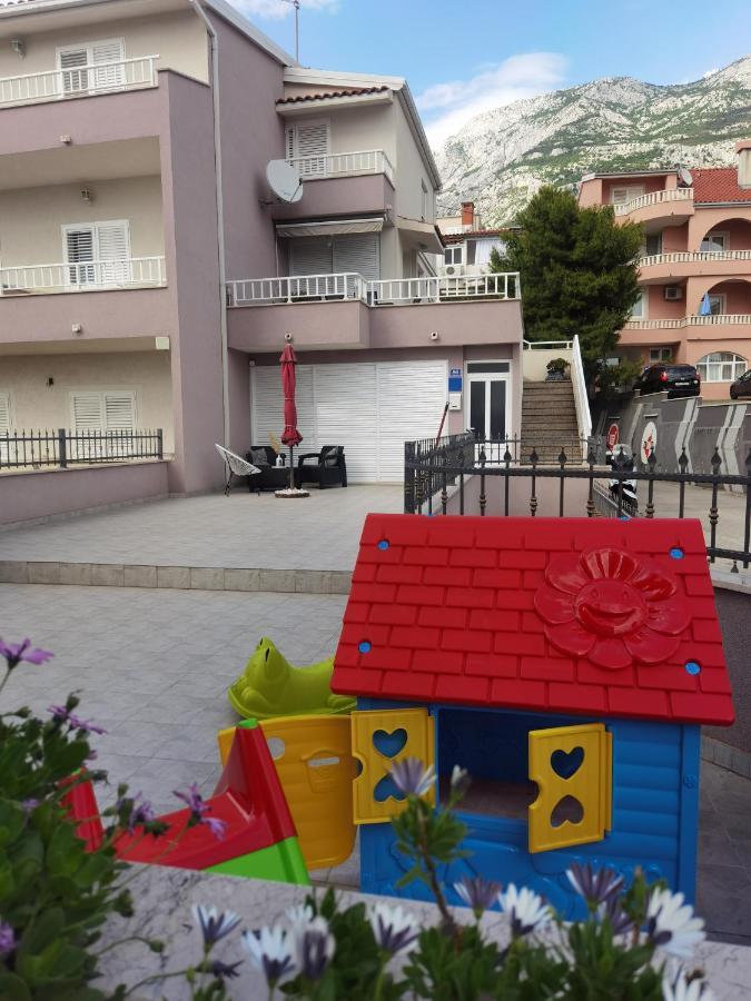 Nessa & Meli Apartment Макарска Екстериор снимка
