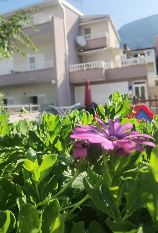 Nessa & Meli Apartment Макарска Екстериор снимка